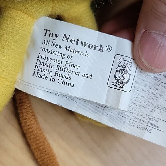 2006 Peter Cottontail Classic Media Toy Network Yellow Mouse Plush - Picture 6 of 7